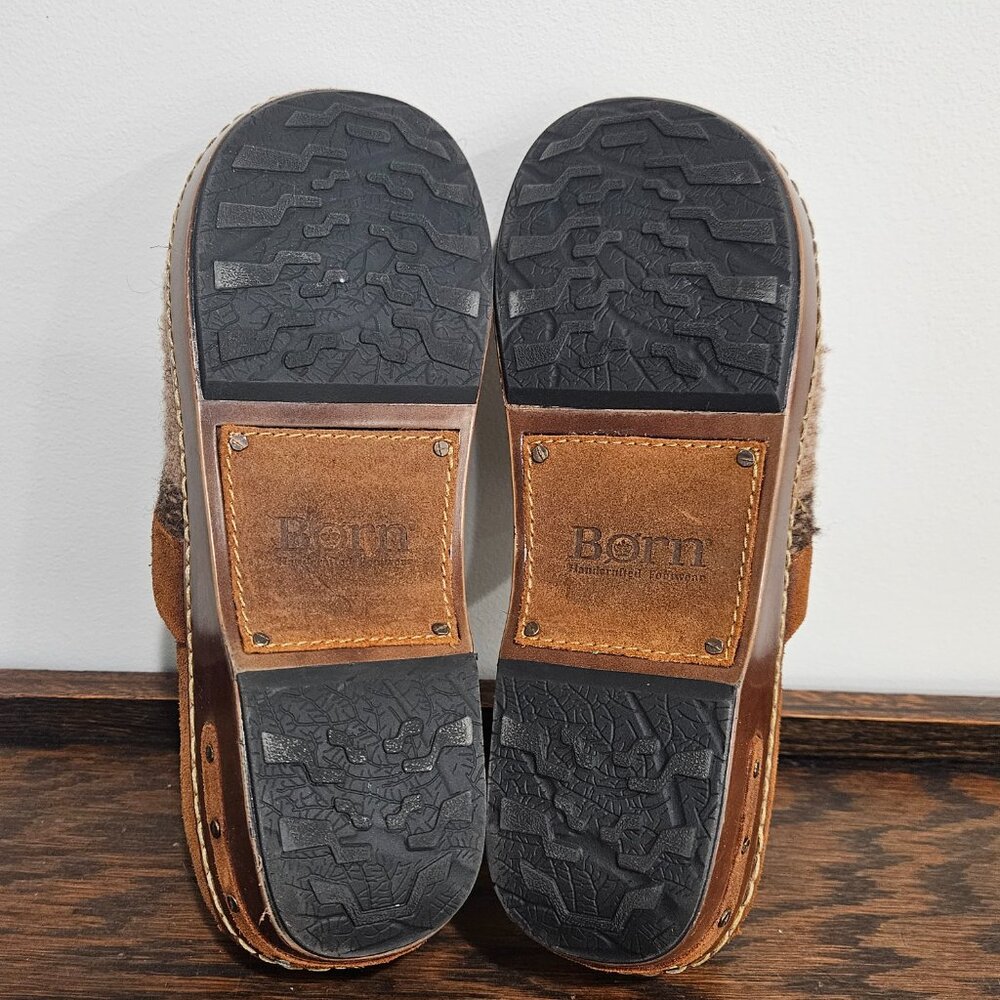 Born Bailie clogs Aztec pattern clogs - image 12